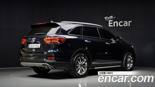 Kia Sorento 2018 — photo 2