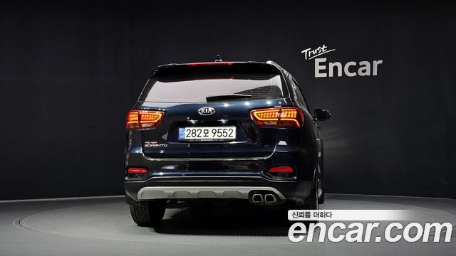 Kia Sorento 2018 — photo 4