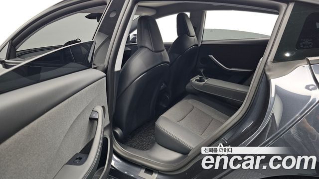 Tesla Model 3 2026 — photo 16