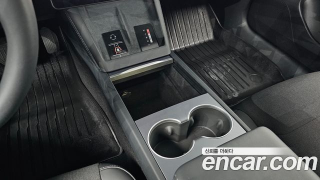 Tesla Model 3 2026 — photo 33