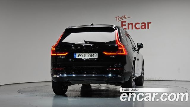 Volvo XC60 2024 — photo 4