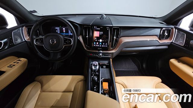Volvo XC60 2024 — photo 10