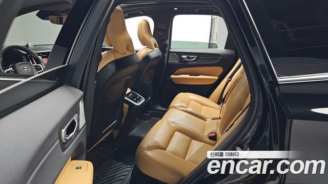 Volvo XC60 2024 — photo 17