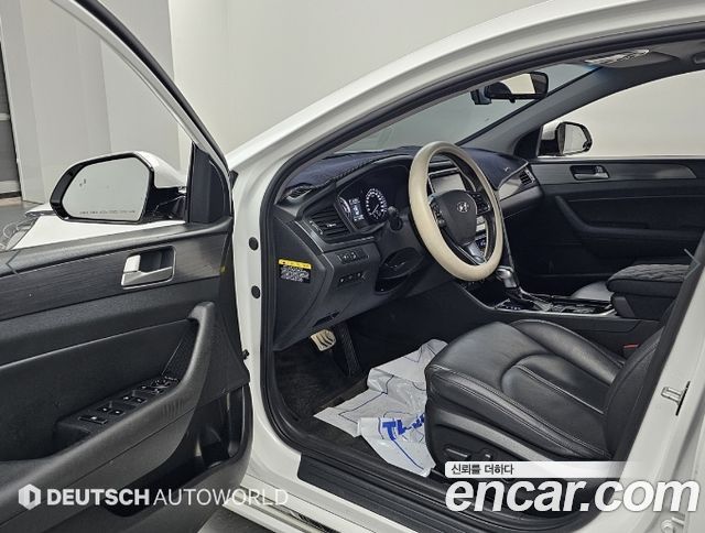 Hyundai Sonata 2018 — photo 12