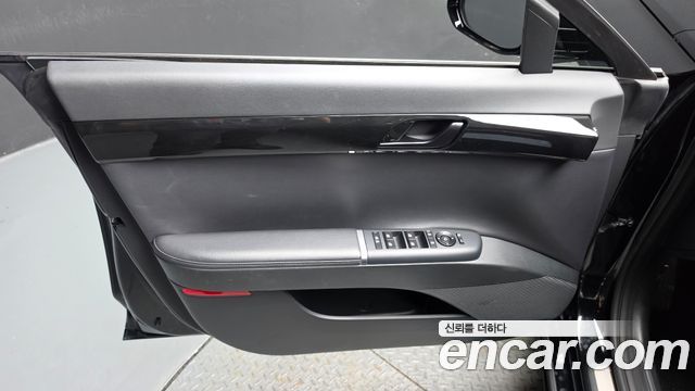 Hyundai Grandeur 2023 — photo 14