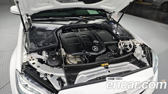 Mercedes-Benz C-Class 2019 — photo 6