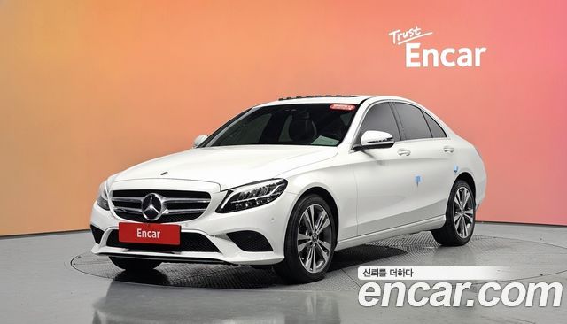 Mercedes-Benz C-Class 2019 — photo 1