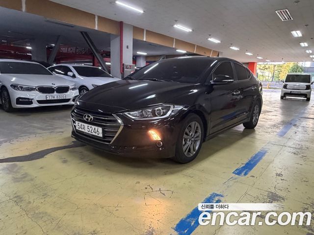 Hyundai AVANTE 2017 — photo 1