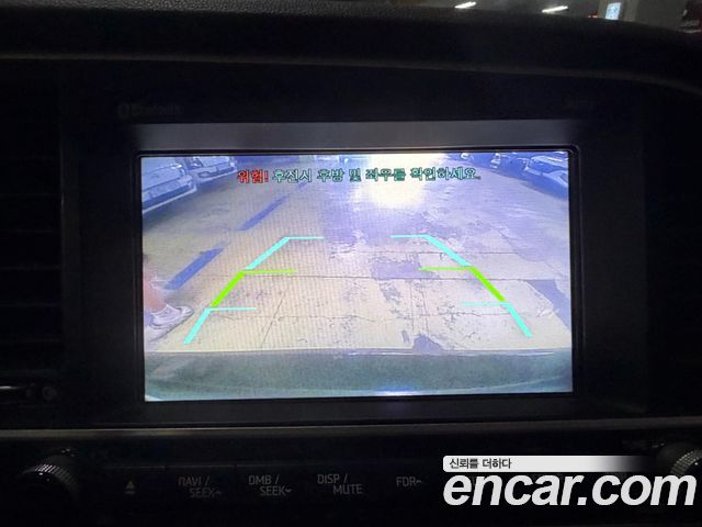 Hyundai AVANTE 2017 — photo 13