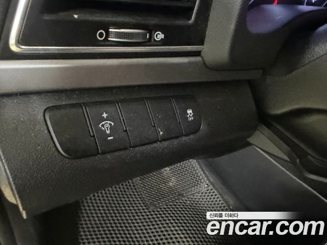 Hyundai AVANTE 2017 — photo 15
