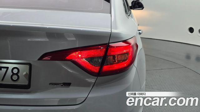 Hyundai Sonata 2016 — photo 9