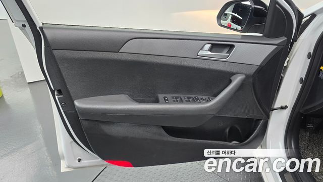 Hyundai Sonata 2016 — photo 14