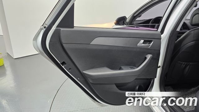 Hyundai Sonata 2016 — photo 15