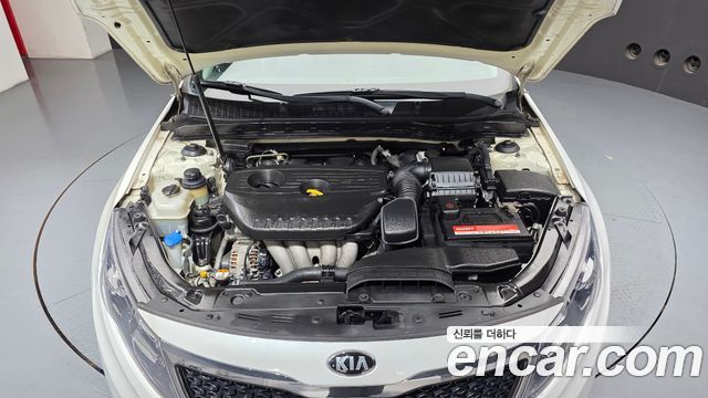 Kia K5 2013 — photo 6