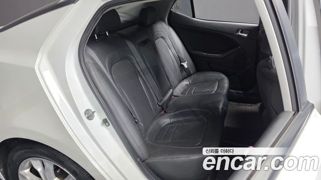 Kia K5 2013 — photo 17