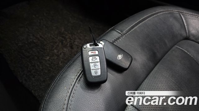 Kia K5 2013 — photo 24