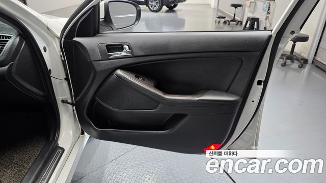 Kia K5 2013 — photo 15
