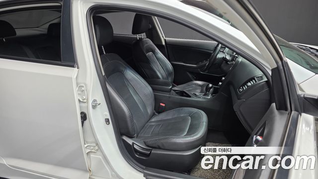 Kia K5 2013 — photo 16