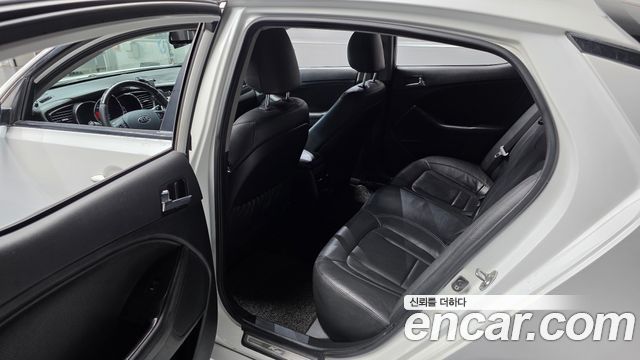 Kia K5 2013 — photo 27