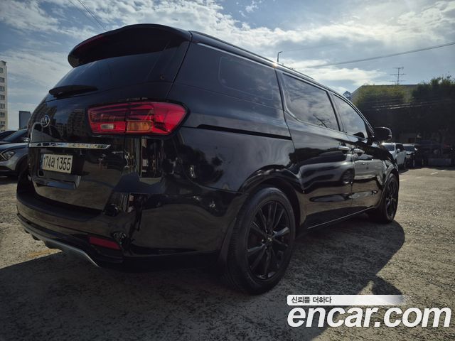 Kia Canival 2019 — photo 6