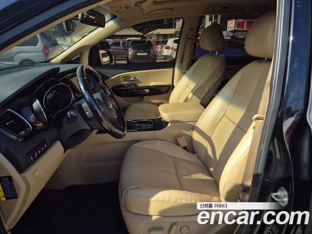 Kia Canival 2019 — photo 7