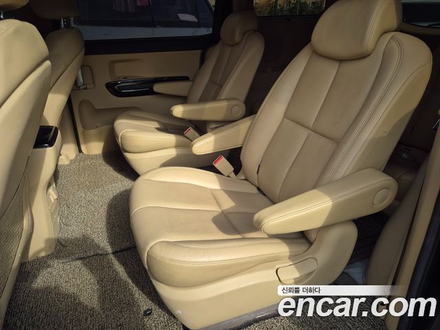 Kia Canival 2019 — photo 15