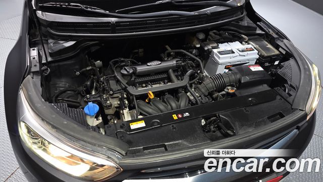 Kia Stonic 2020 — photo 6