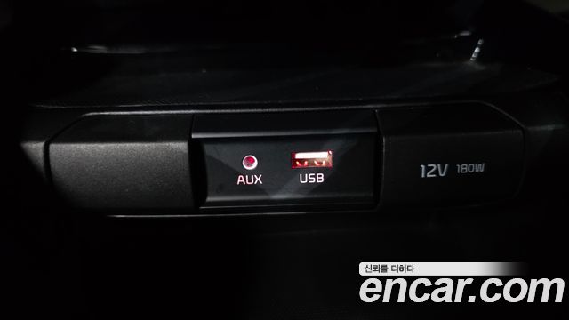 Kia Stonic 2020 — photo 28