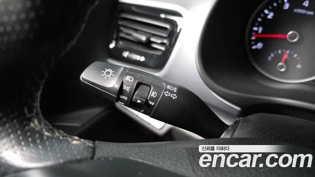 Kia Stonic 2020 — photo 32