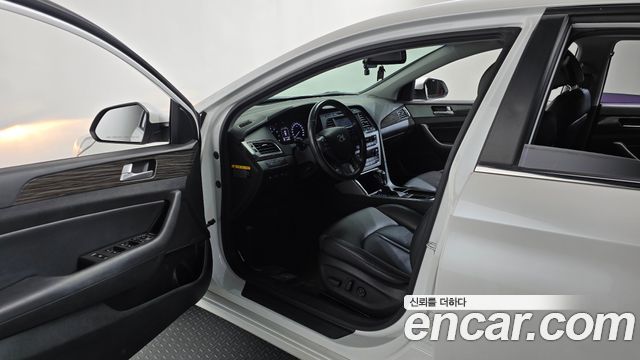 Hyundai Sonata 2015 — photo 13