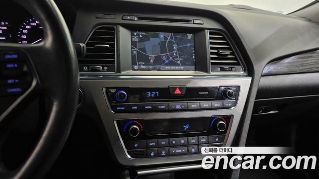 Hyundai Sonata 2015 — photo 19