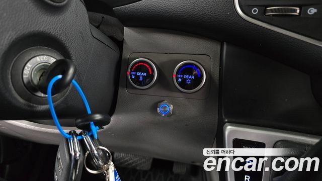 Hyundai Solati 2023 — photo 28