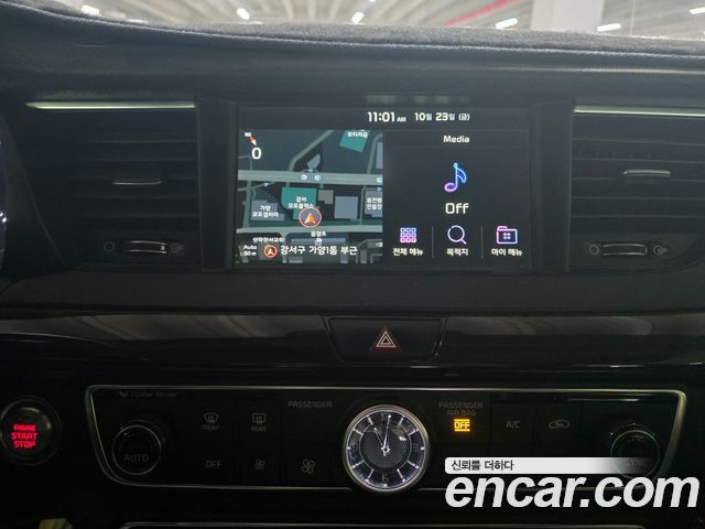 Kia K7 2018 — photo 9