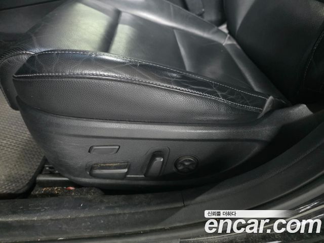 Kia K7 2018 — photo 15