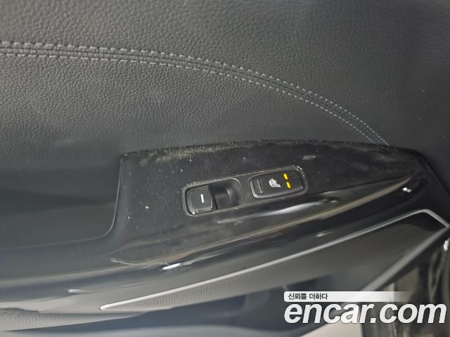 Kia K7 2018 — photo 17
