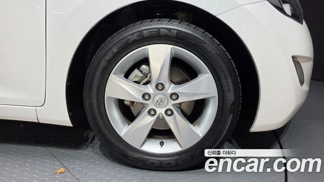 Hyundai AVANTE 2011 — photo 5