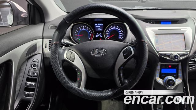 Hyundai AVANTE 2011 — photo 13