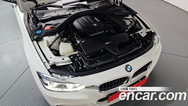 BMW 3-Series 2018 — photo 6