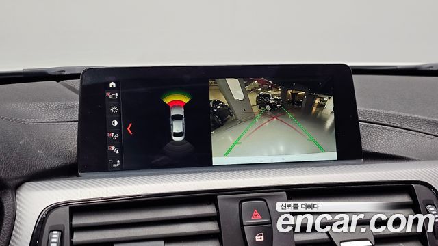 BMW 3-Series 2018 — photo 25