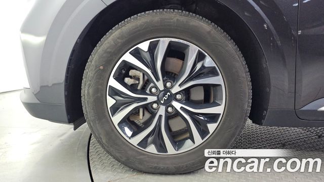 Kia Canival 2023 — photo 5