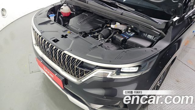 Kia Canival 2023 — photo 6