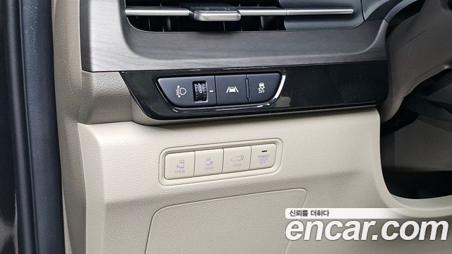 Kia Canival 2023 — photo 13