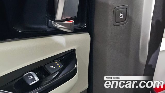 Kia Canival 2023 — photo 19