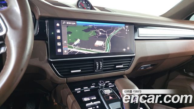 Porsche Cayenne 2023 — photo 12