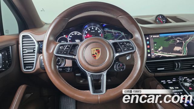 Porsche Cayenne 2023 — photo 13