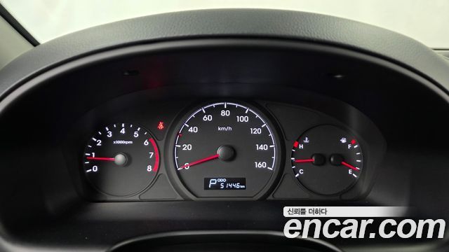Hyundai Starex 2021 — photo 8