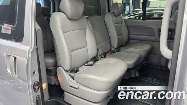 Hyundai Starex 2021 — photo 12