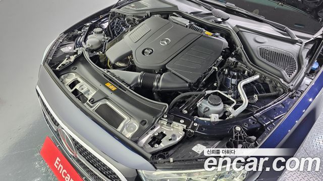 Mercedes-Benz E-Class 2024 — photo 6