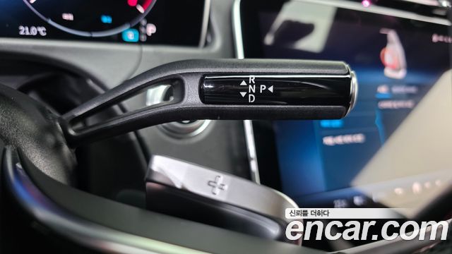 Mercedes-Benz E-Class 2024 — photo 12