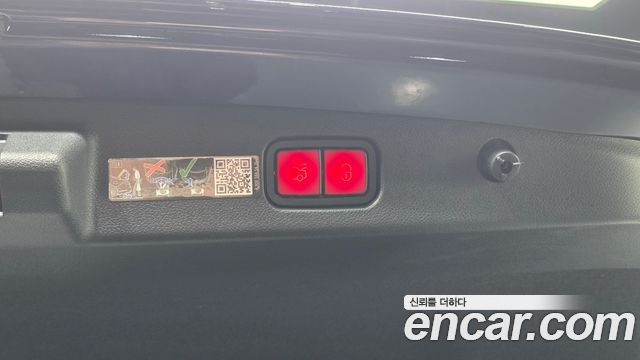 Mercedes-Benz E-Class 2024 — photo 31